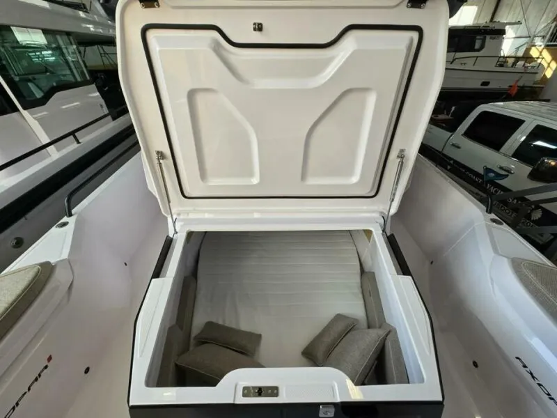 Slide: The Image of Axopar Cross Cabin 2026 - 7381833