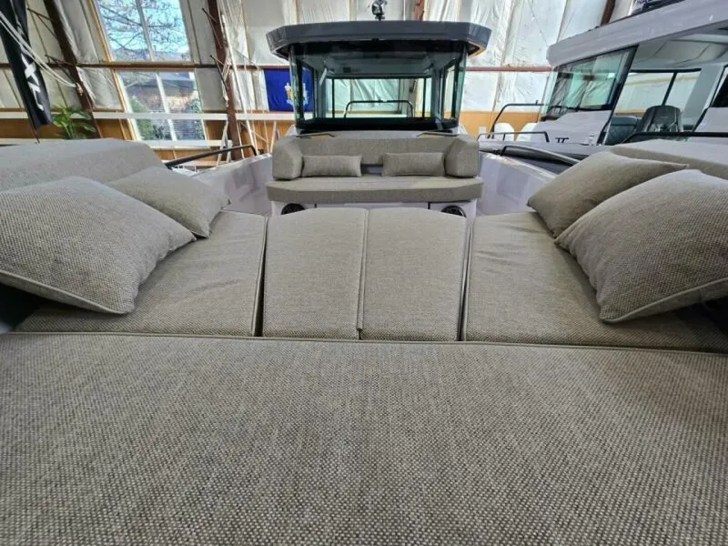 Slide: The Image of Axopar Cross Cabin 2026 - 7381814