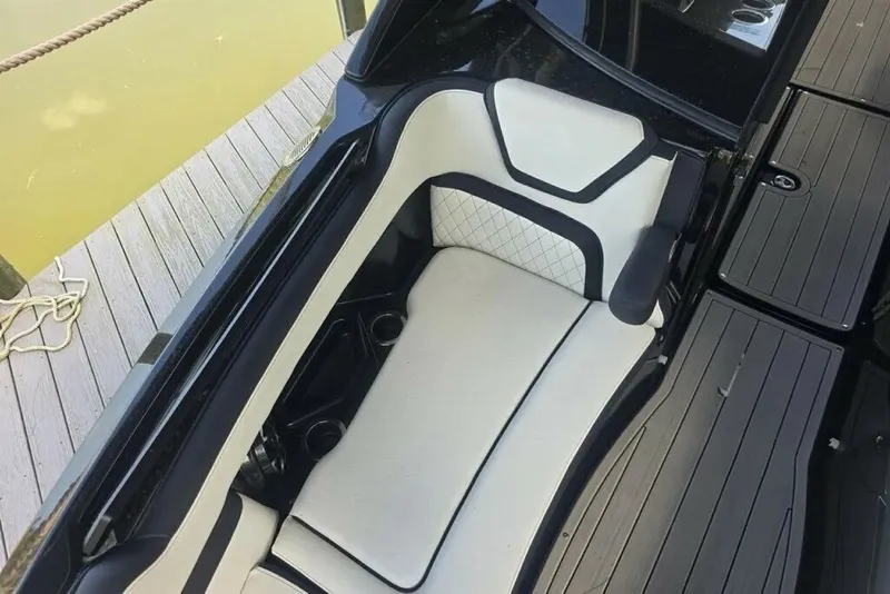 Slide: The Image of Yamaha 275SD 2025 - 6054537
