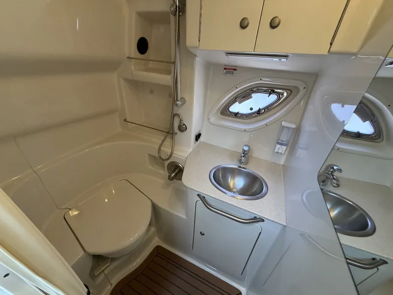 Slide: The Image of Sea Ray 330 Sundancer 2008 - 6077211