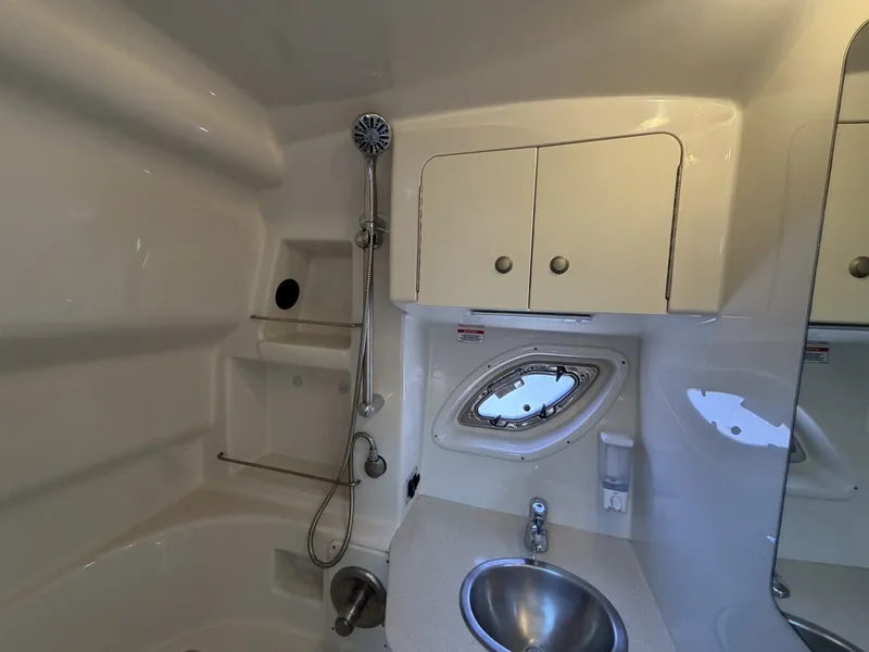 Slide: The Image of Sea Ray 330 Sundancer 2008 - 6077212