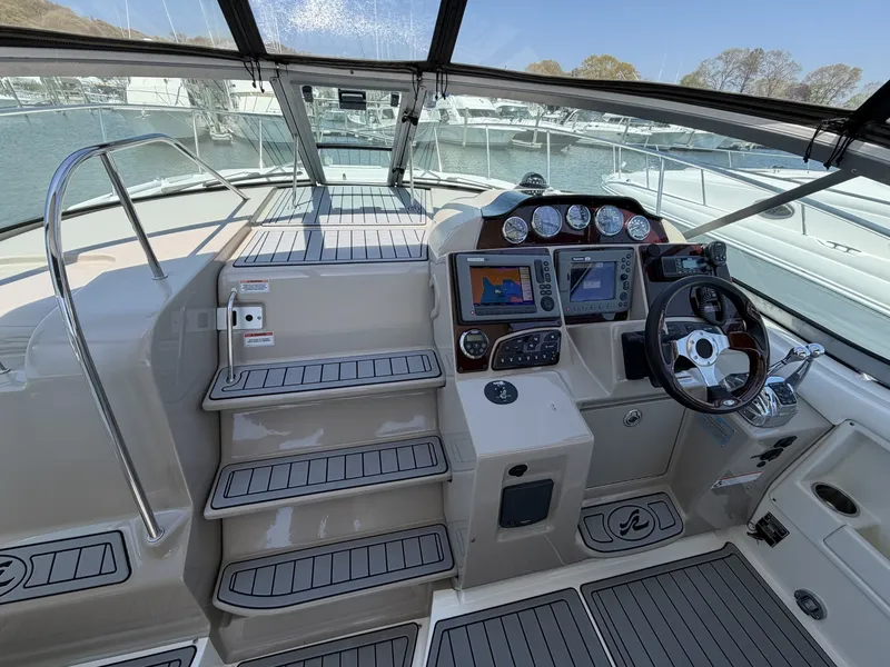 Slide: The Image of Sea Ray 330 Sundancer 2008 - 6077197