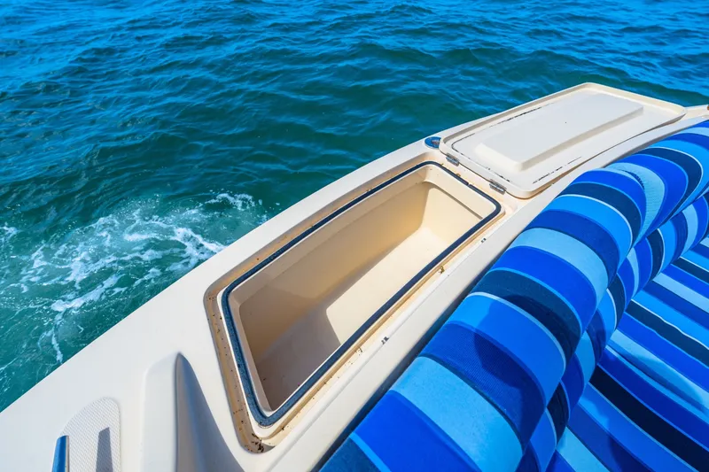 Slide: The Image of 1998 36 Hinckley Picnic Boat Exterior - 6041643