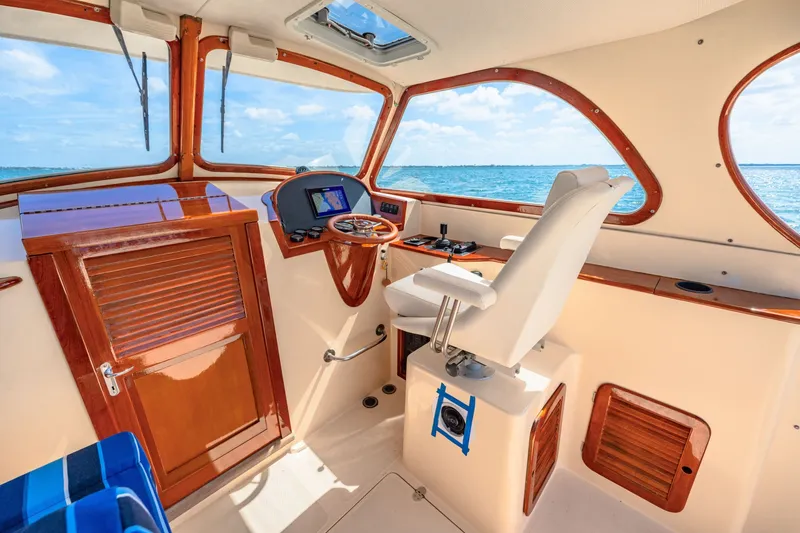 Slide: The Image of 1998 36 Hinckley Picnic Boat Cockpit - 6041647