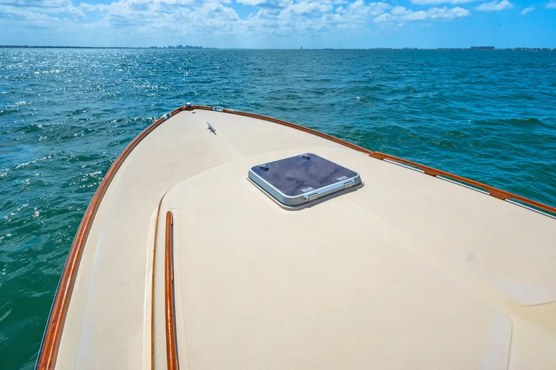 Slide: The Image of 1998 36 Hinckley Picnic Boat Bow - 6041674