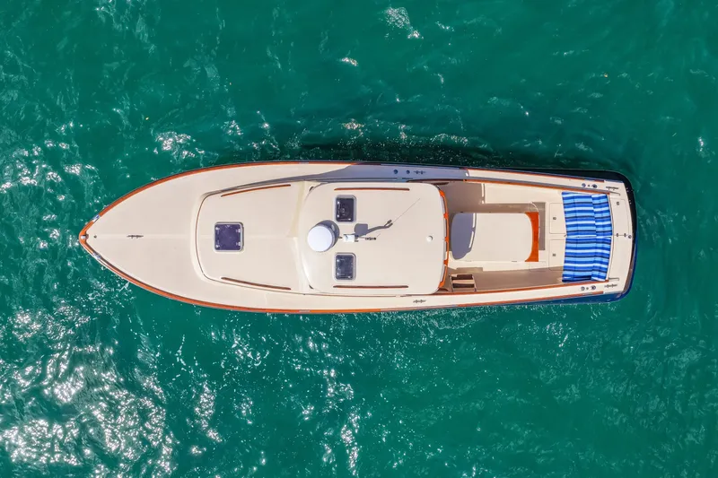 Slide: The Image of 1998 36 Hinckley Picnic Boat Profile - 6041692