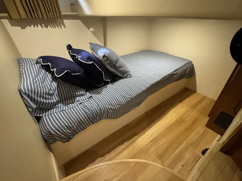 Slide: The Image of Carver Yachts 466 Motor Yacht 2004 - 6041562