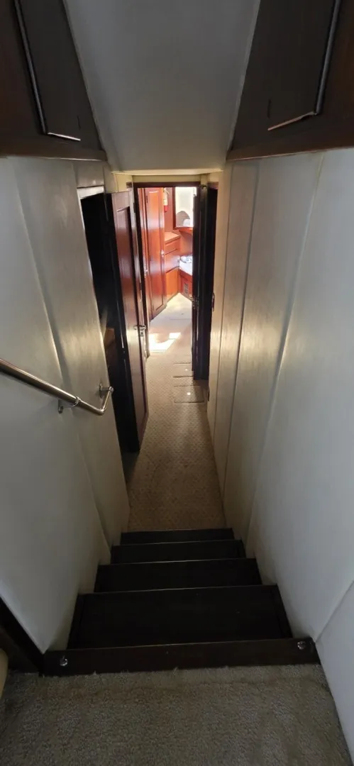 Slide: The Image of Hatteras 52 Convertible 1989 - 6041884