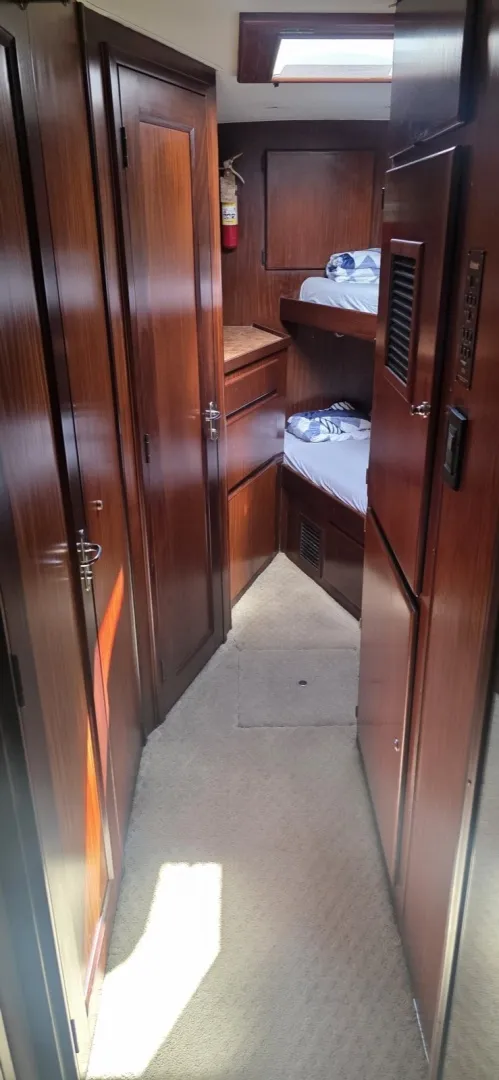 Slide: The Image of Hatteras 52 Convertible 1989 - 6041906