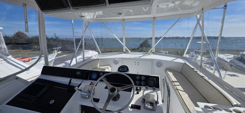 Slide: The Image of Hatteras 52 Convertible 1989 - 6041920