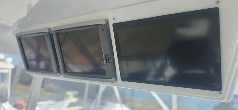 Slide: The Image of Hatteras 52 Convertible 1989 - 6041923