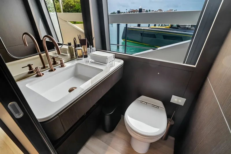 Slide: The Image of Ferretti 860 2023 - 6044841