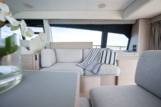 Slide: The Image of Ferretti 860 2023 - 81