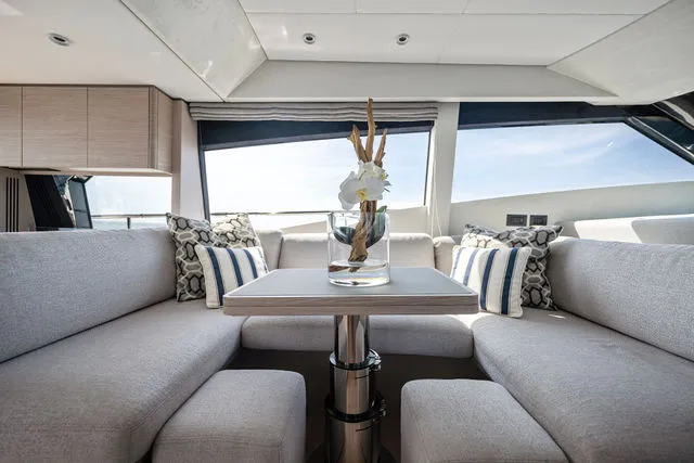 Slide: The Image of Ferretti 860 2023 - 88