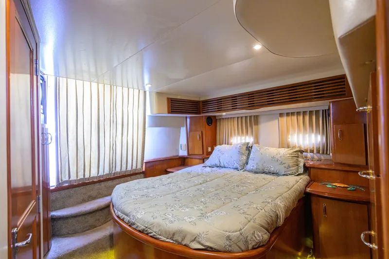 Slide: The Image of Carver 444 - Great Adventure 2003 Carver 444 - Great Adventure - 6042157