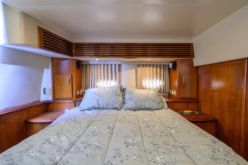 Slide: The Image of Carver 444 - Great Adventure 2003 Carver 444 - Great Adventure - 6042158