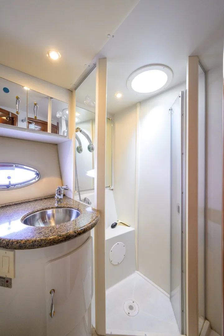 Slide: The Image of Carver 444 - Great Adventure 2003 Carver 444 - Great Adventure - 6042173