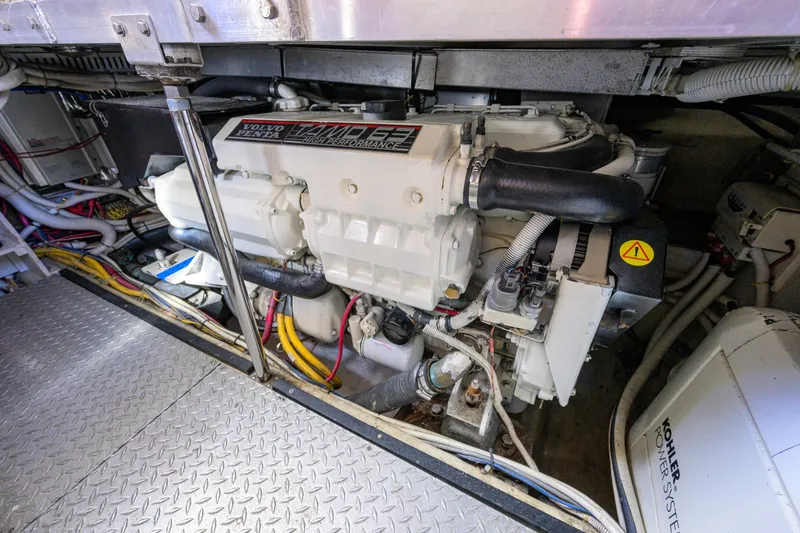 Slide: The Image of Carver 444 - Great Adventure 2003 Carver 444 - Great Adventure - 6042179