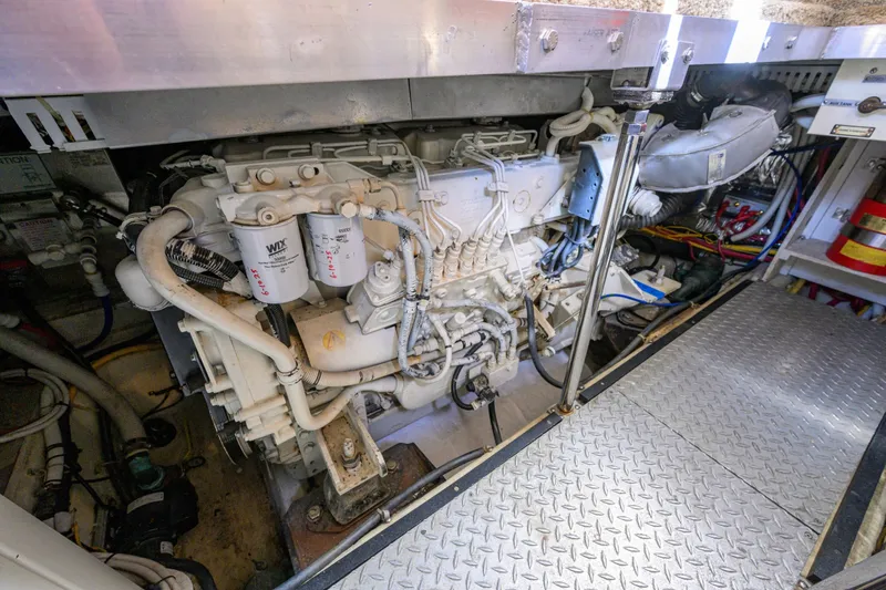 Slide: The Image of Carver 444 - Great Adventure 2003 Carver 444 - Great Adventure - 6042180