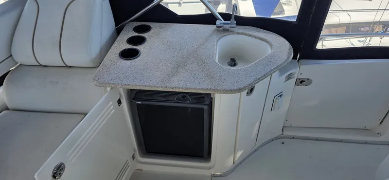 Slide: The Image of Silverton 39 Motor Yacht 2006 - 6205224