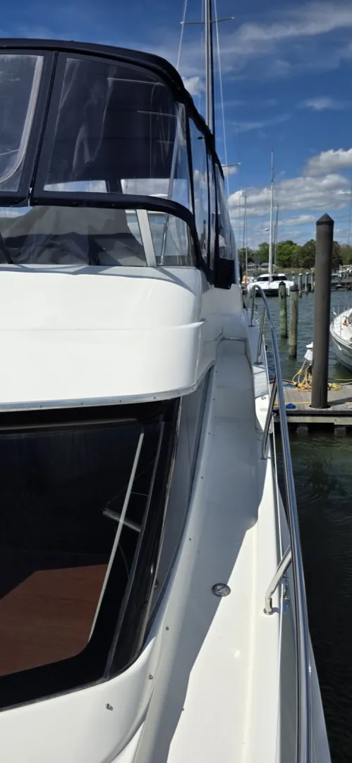 Slide: The Image of Silverton 39 Motor Yacht 2006 - 6205229