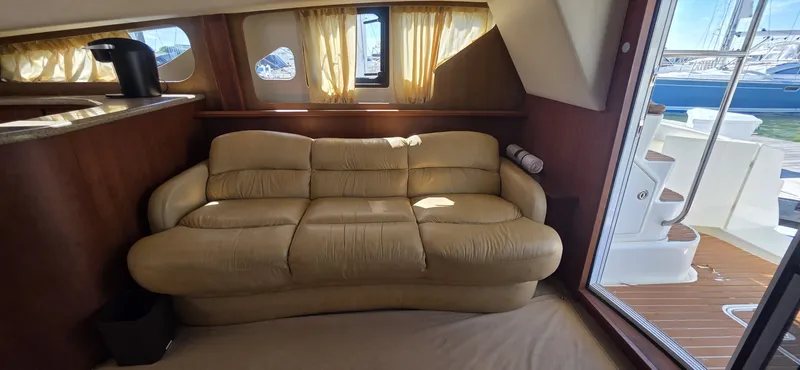 Slide: The Image of Silverton 39 Motor Yacht 2006 - 6205235