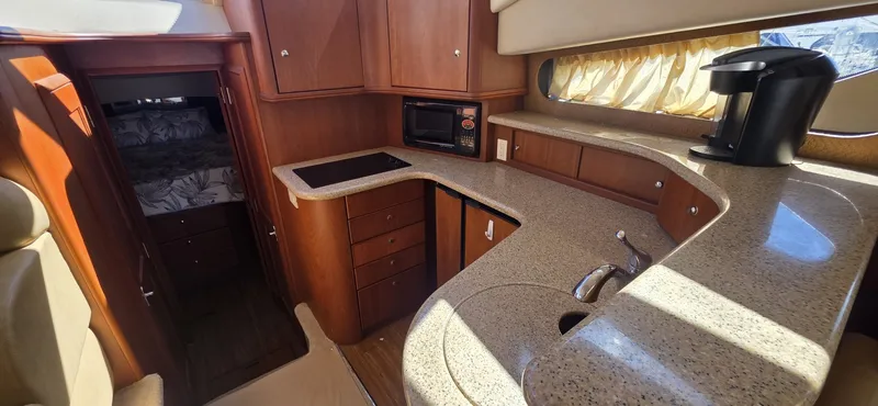 Slide: The Image of Silverton 39 Motor Yacht 2006 - 6205236