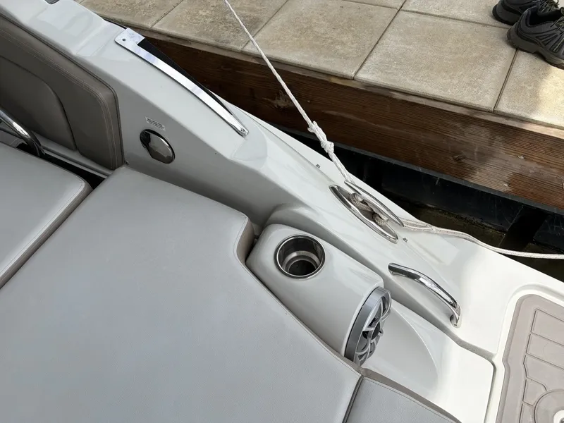 Slide: The Image of Crownline Boats Eclipse E30 2018 - 7529453