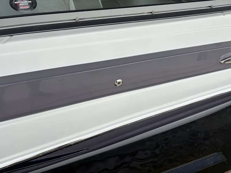 Slide: The Image of Crownline Boats Eclipse E30 2018 - 7529447