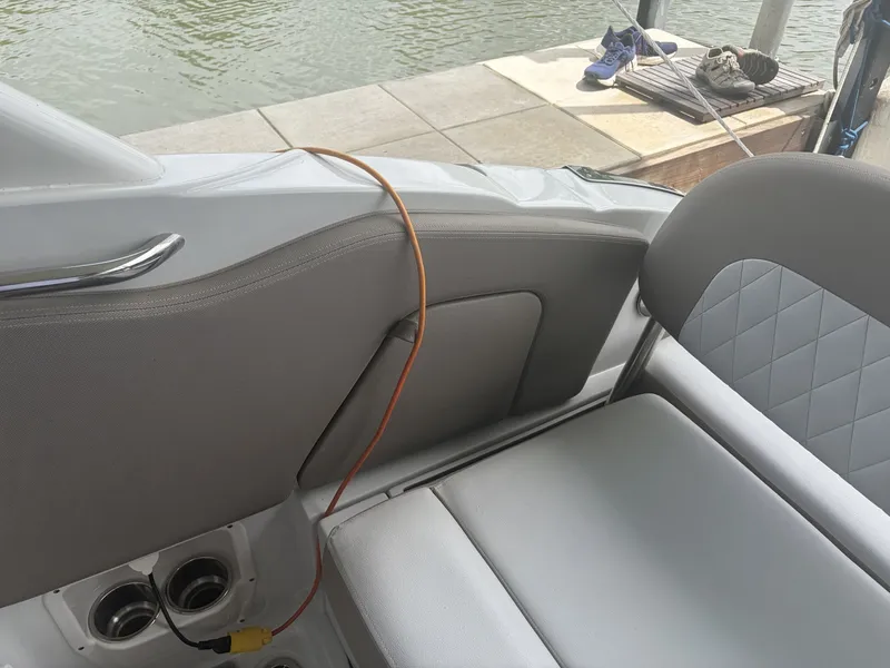 Slide: The Image of Crownline Boats Eclipse E30 2018 - 6065690