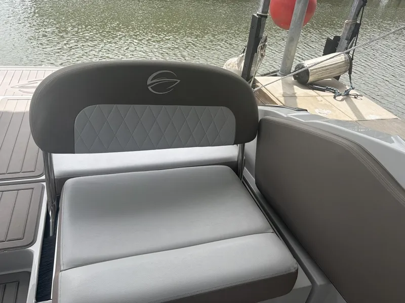 Slide: The Image of Crownline Boats Eclipse E30 2018 - 7529500