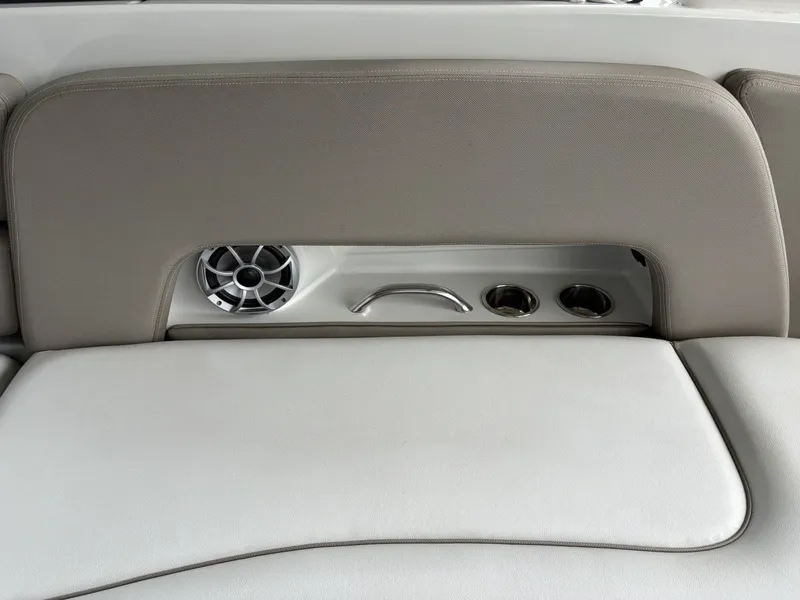 Slide: The Image of Crownline Boats Eclipse E30 2018 - 7529488
