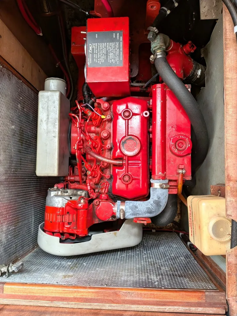 Slide: The Image of Nauticat 44 1985 - 6051115