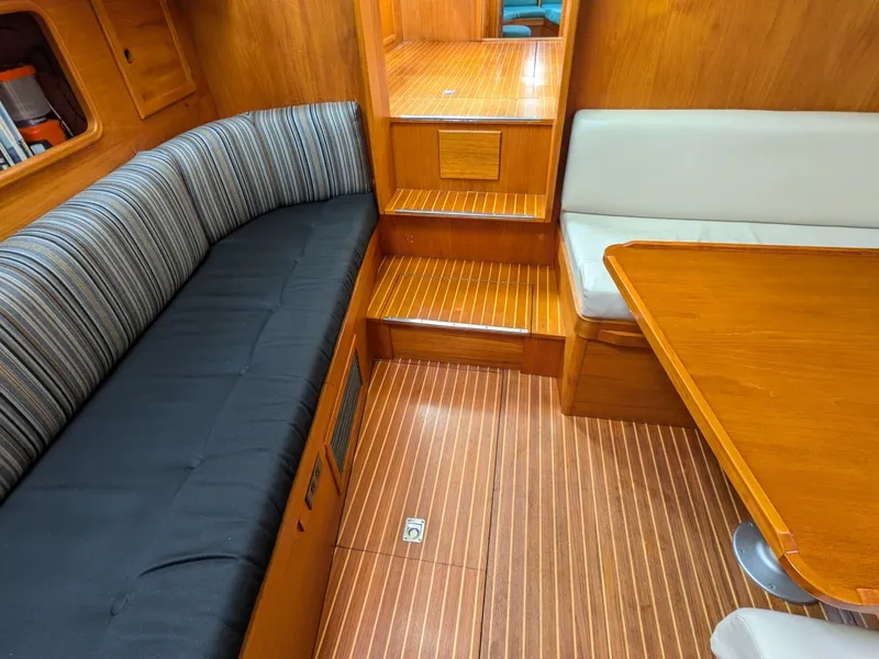 Slide: The Image of Nauticat 44 1985 - 6051129