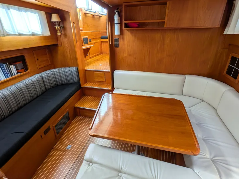 Slide: The Image of Nauticat 44 1985 - 6051131