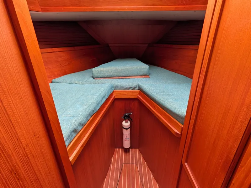 Slide: The Image of Nauticat 44 1985 - 6051136