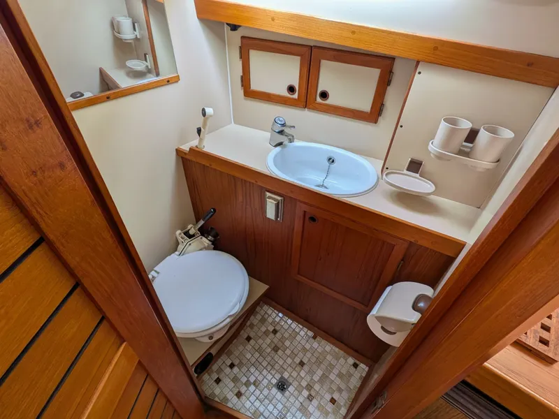 Slide: The Image of Nauticat 44 1985 - 6051137