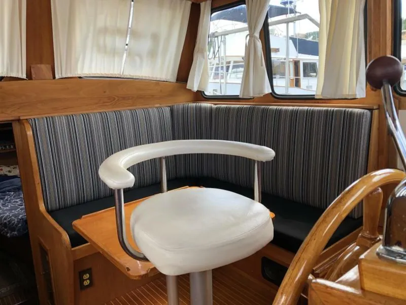 Slide: The Image of Nauticat 44 1985 - 7381844