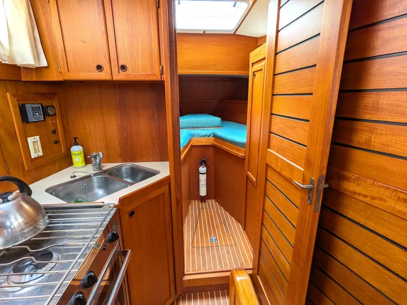 Slide: The Image of Nauticat 44 1985 - 6051139