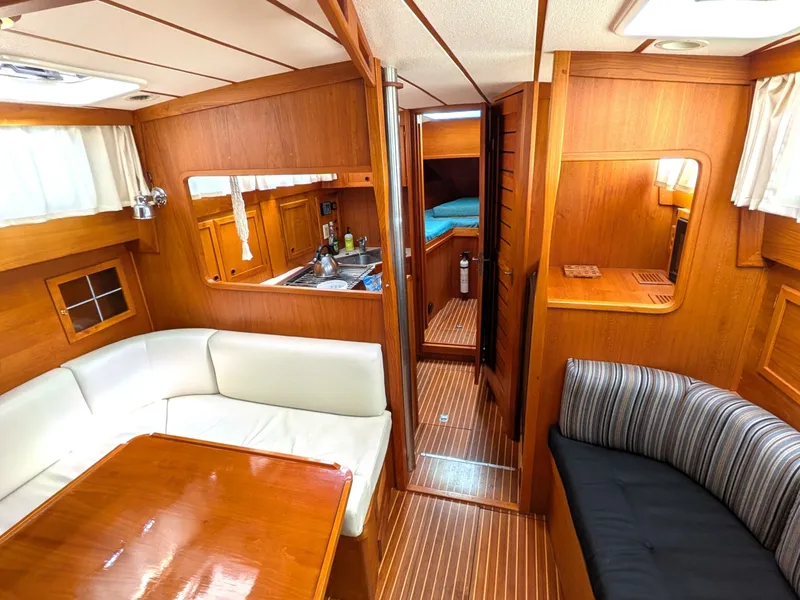 Slide: The Image of Nauticat 44 1985 - 6051141