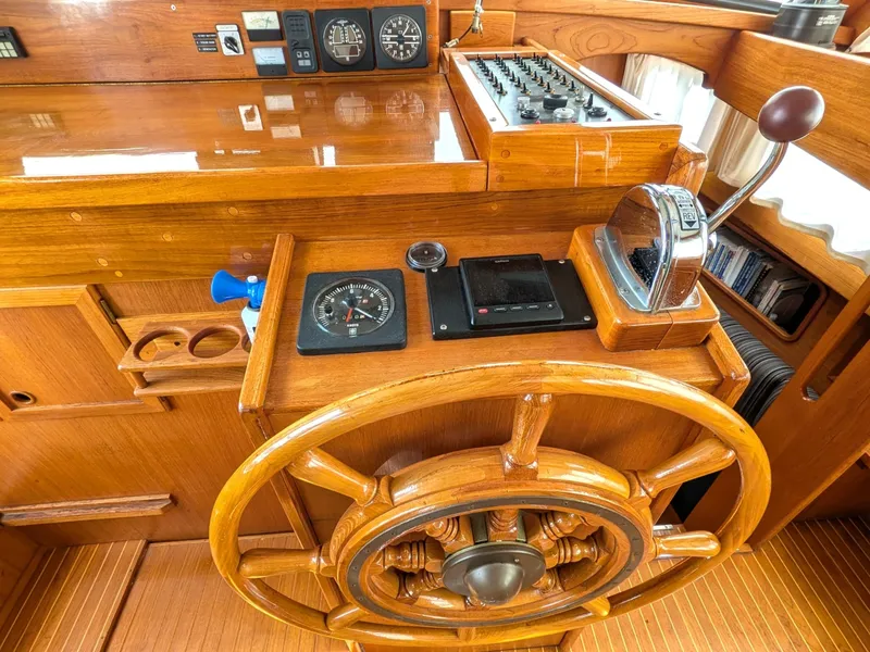 Slide: The Image of Nauticat 44 1985 - 6051146