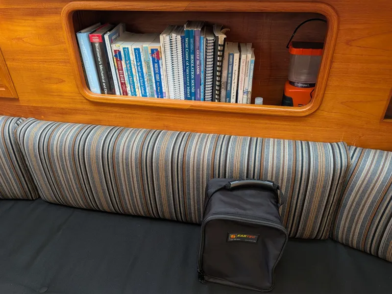 Slide: The Image of Nauticat 44 1985 - 6051103