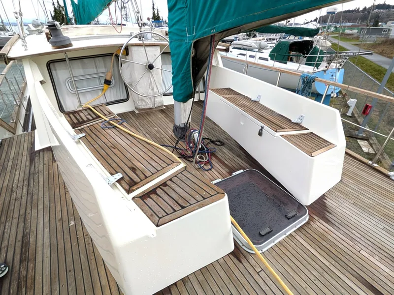 Slide: The Image of Nauticat 44 1985 - 6051157