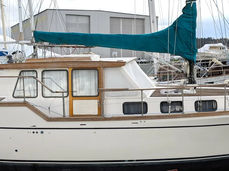 Slide: The Image of Nauticat 44 1985 - 6051173