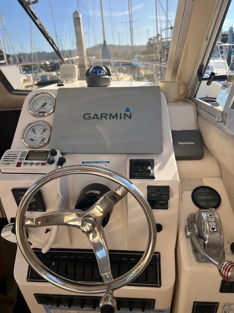 Slide: The Image of Shamrock Mackinaw 270 2006 - 6043484