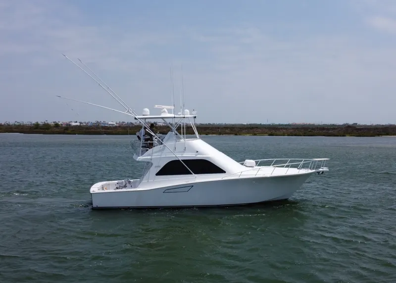 Slide: The Image of 2002 Cabo 43 Convertible - 6387920