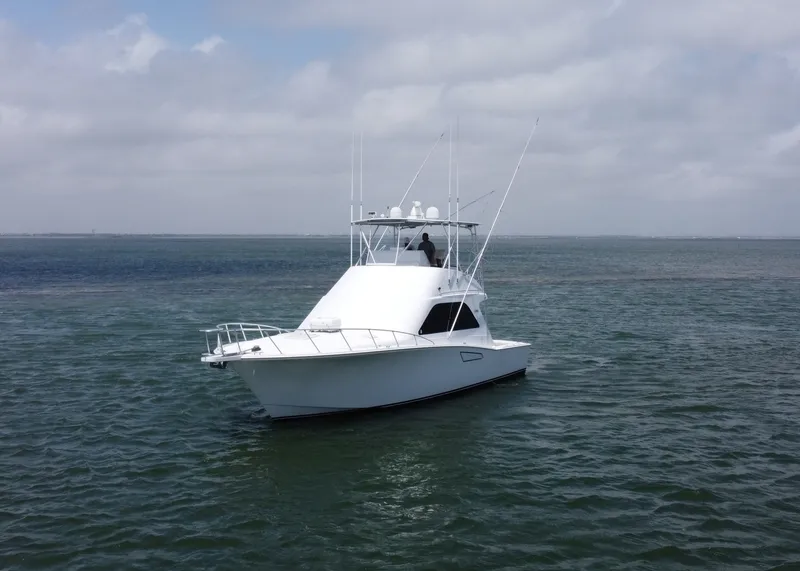 Slide: The Image of 2002 Cabo 43 Convertible - 6387927