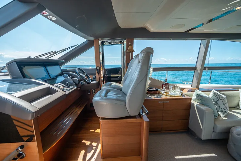 Slide: The Image of Princess 68 Flybridge 2017 - 6077754
