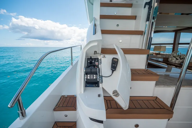 Slide: The Image of Princess 68 Flybridge 2017 - 7843914