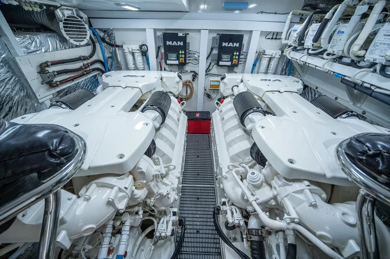 Slide: The Image of Princess 68 Flybridge 2017 - 7843982